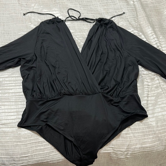 H&M Bodysuit - Picture 1 of 1